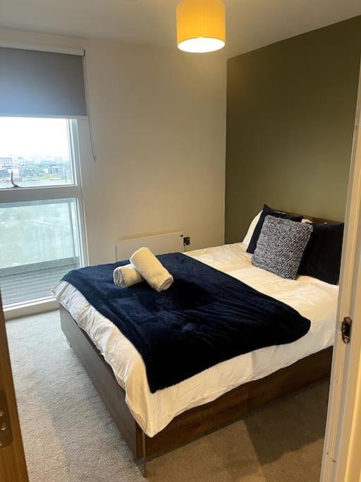 Lovely 2-Bedroom Condo With Balcony Manchester Luaran gambar